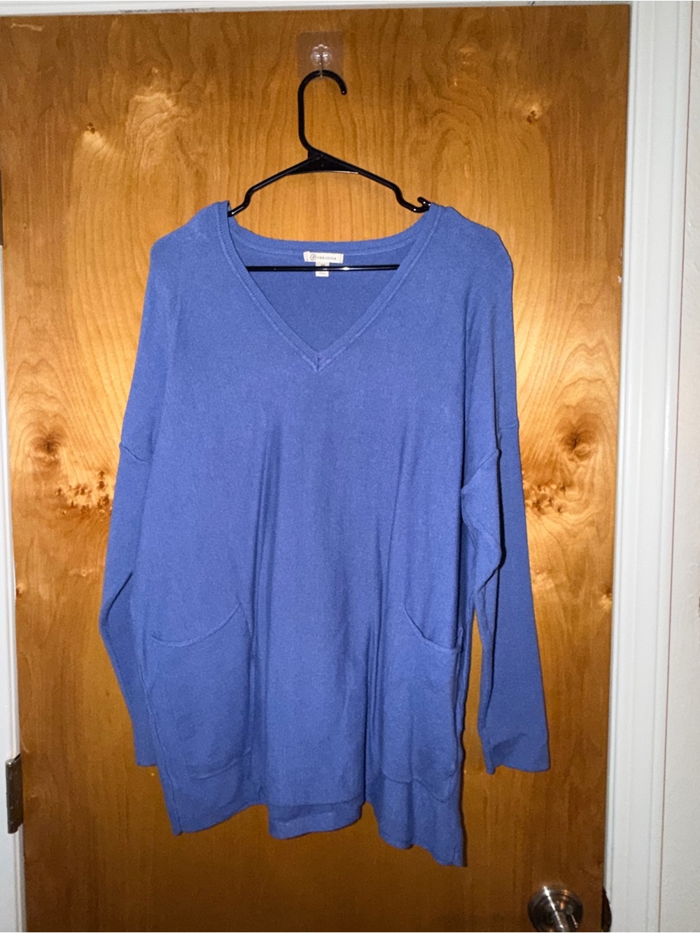 Versona Relaxed V-Neck Pocket Sweater - Blue